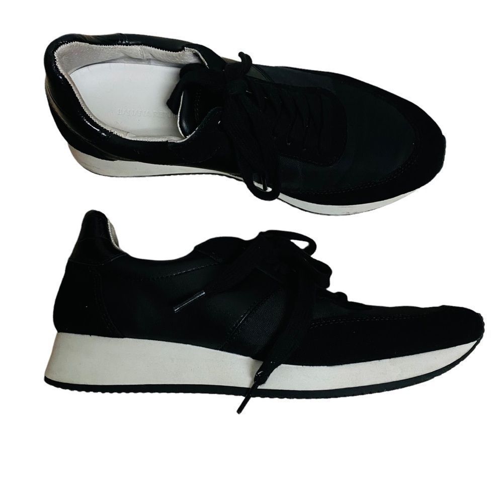 Banana Republic | Black Sneakers | Sz‎ 7.5M